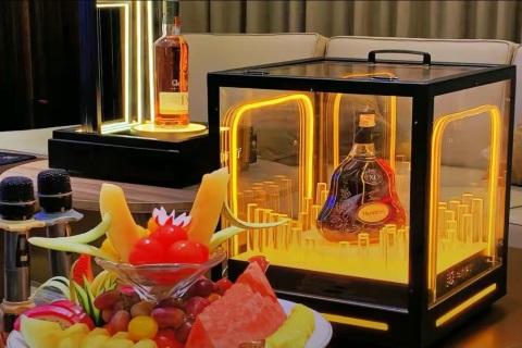 玉林KTV招聘酒水促销员 日结1600-2800元 提供住宿